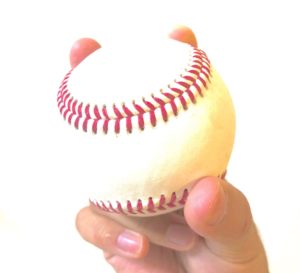 ツーシームの握り方 投げ方の極意 コツ を画像付きで徹底解説 We Love Baseball